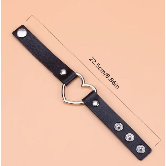 🩷Pink Boho Open HEART Faux leather Snap Bracelet - Picture 3 of 7